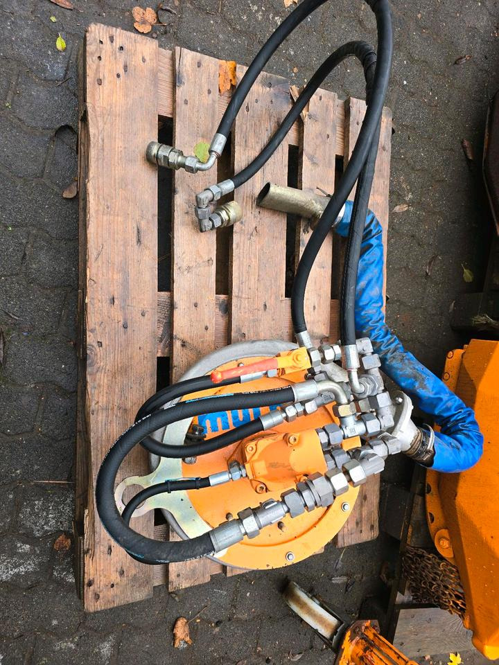 Mulag Gebläse MKM 700 Mähausleger Böschungsmäher Böschungsmulcher FME 600 700 500 MFK 500 600 unimog Mercedes-Benz - Peça de reposição para Triturador de martelos/ Destroçador: foto 1 Mulag Gebläse MKM 700 Mähausleger Böschungsmäher Böschungsmulcher FME 600 700 500 MFK 500 600 unimog Mercedes-Benz - Peça de reposição para Triturador de martelos/ Destroçador: foto 1