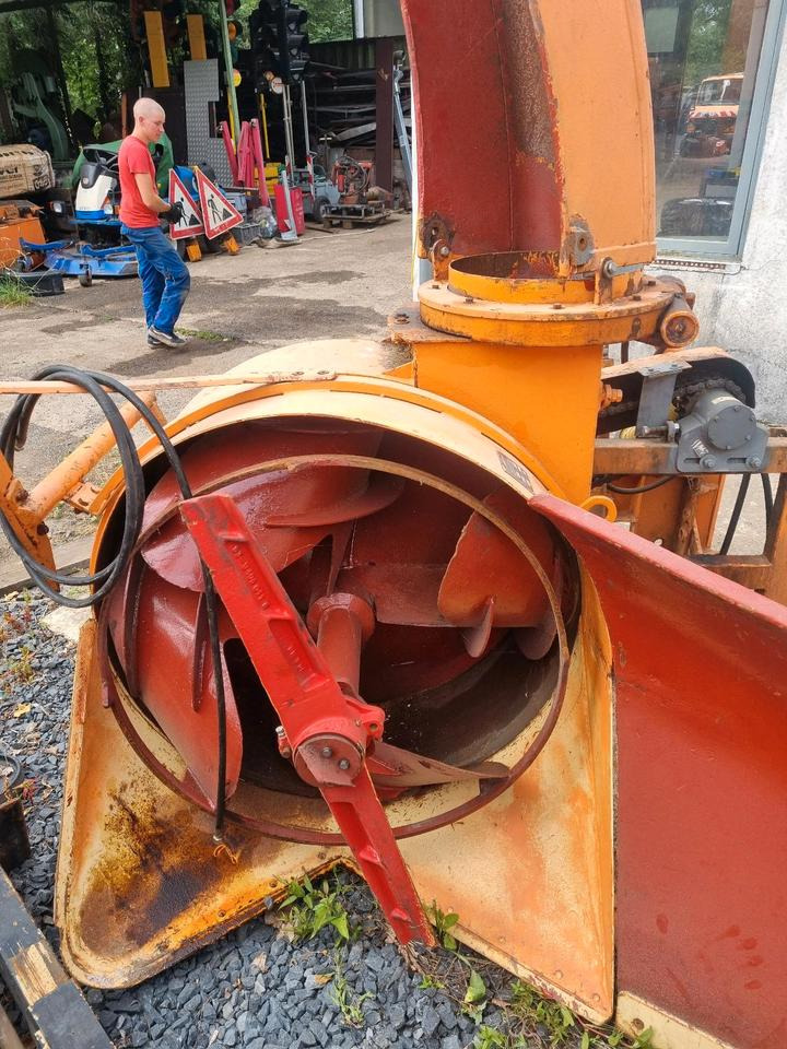 Schmidt S3 Schneeschleuder Schneefräse 240cm für Unimog U300 400 500 405 427 423 429 530 535 Schneepflug Schneeschild Scheeschieber Winterdienst Schmidt Beilhack - Removedor de neve: foto 4 Schmidt S3 Schneeschleuder Schneefräse 240cm für Unimog U300 400 500 405 427 423 429 530 535 Schneepflug Schneeschild Scheeschieber Winterdienst Schmidt Beilhack - Removedor de neve: foto 4