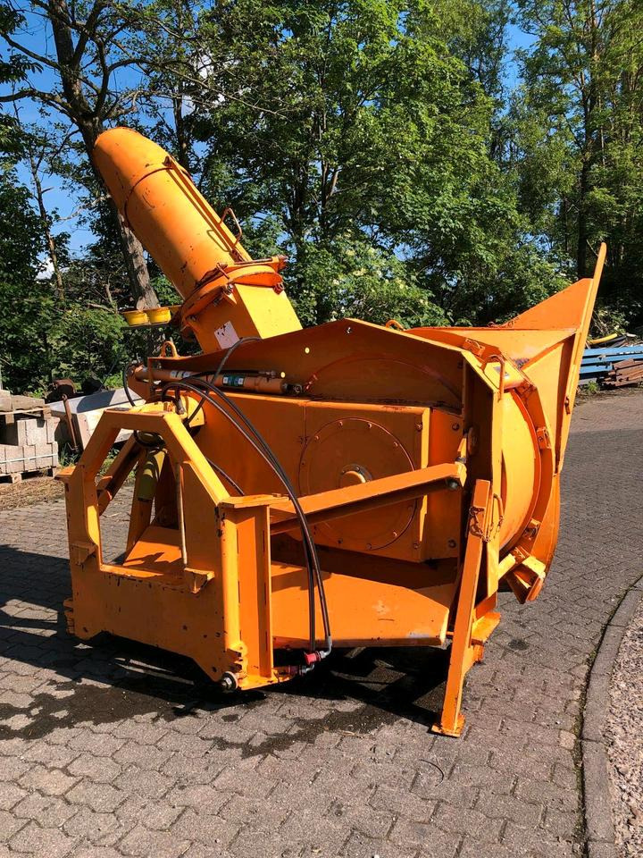 Schneeschleuder Beilhack HS 135 S Schneefräse Anbau- Schneeschleuder für Unimog 405 U300 U 400 500 405 423 430 530 318 527 427 327 - Removedor de neve: foto 2 Schneeschleuder Beilhack HS 135 S Schneefräse Anbau- Schneeschleuder für Unimog 405 U300 U 400 500 405 423 430 530 318 527 427 327 - Removedor de neve: foto 2