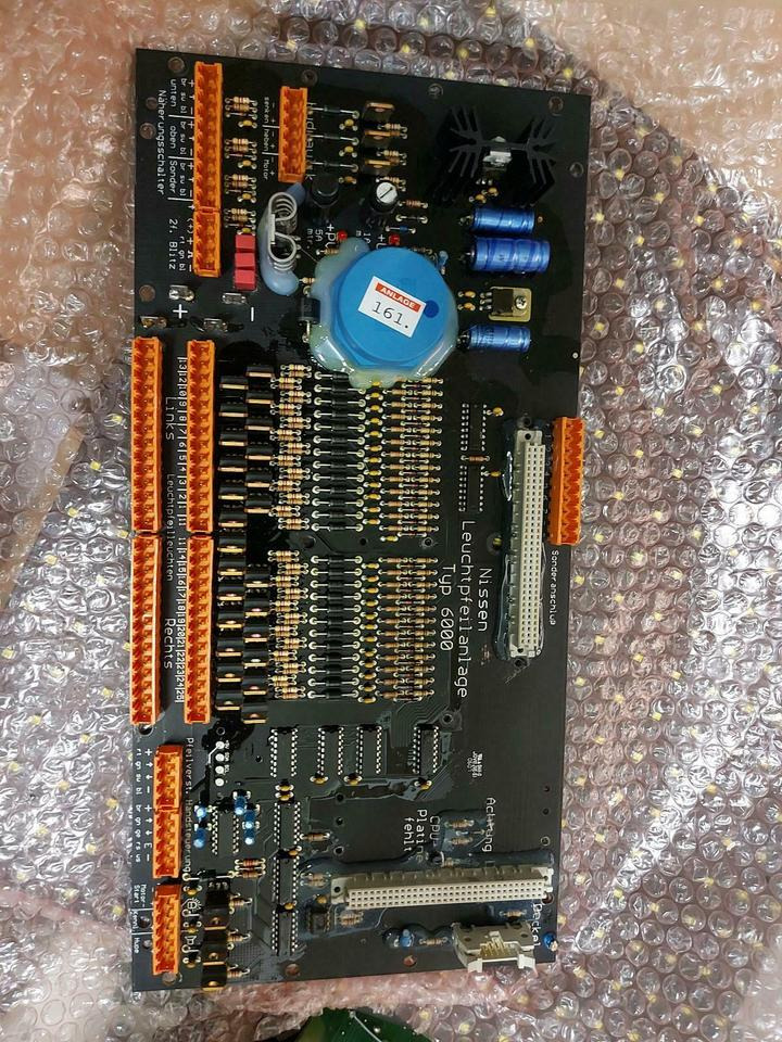 Steuerplatine Nissen LP 6000 Absperrtafel Verkehrssicherungsanhän - Sistema elétrico para Reboque: foto 1 Steuerplatine Nissen LP 6000 Absperrtafel Verkehrssicherungsanhän - Sistema elétrico para Reboque: foto 1