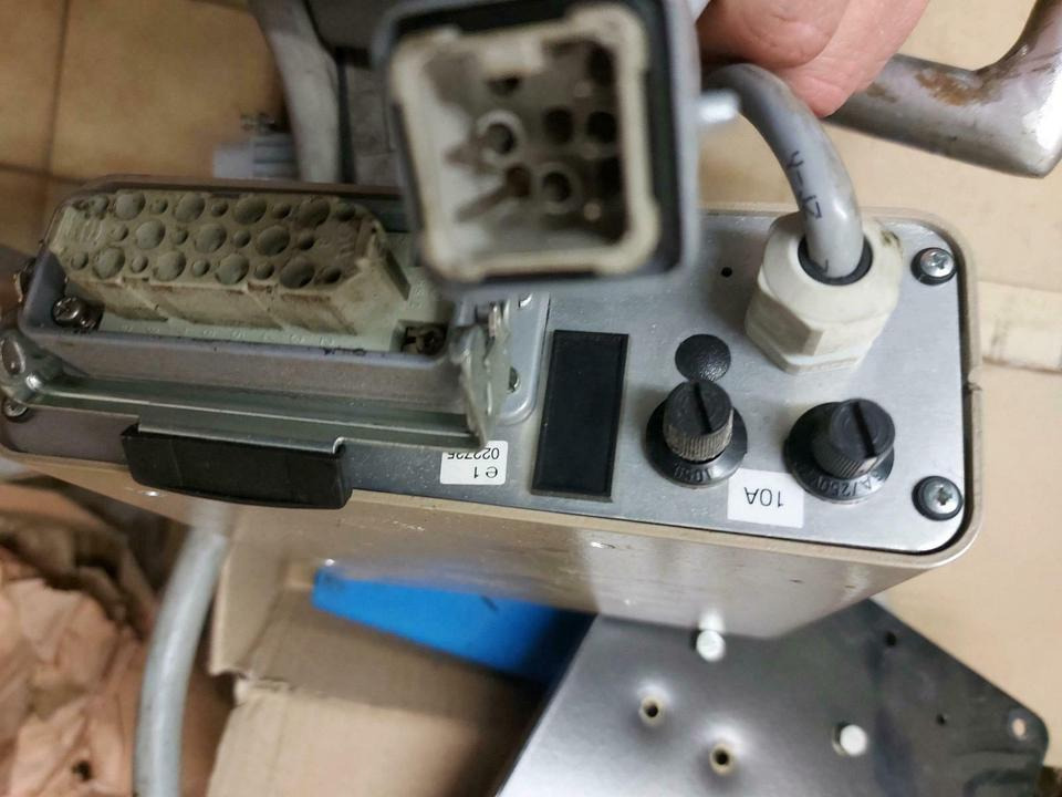 Steuerung Bedienung Küpper Weisser Salzstreuer Bedienpult - Sistema elétrico para Veículo municipal/ Especial: foto 3 Steuerung Bedienung Küpper Weisser Salzstreuer Bedienpult - Sistema elétrico para Veículo municipal/ Especial: foto 3