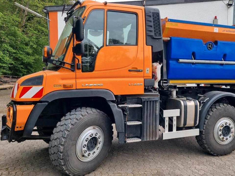 Unimog 423 Mercedes Benz U423 427 429 430 530 527 Schmidt Stratos Salzstreuer - Veículo municipal/ Especial: foto 3 Unimog 423 Mercedes Benz U423 427 429 430 530 527 Schmidt Stratos Salzstreuer - Veículo municipal/ Especial: foto 3
