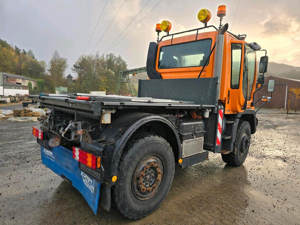 Unimog U400 Bluetec 5 2011 405 Mercedes-Benz U 300 500 423 427 430 527 530 - Veículo municipal/ Especial: foto 3 Unimog U400 Bluetec 5 2011 405 Mercedes-Benz U 300 500 423 427 430 527 530 - Veículo municipal/ Especial: foto 3