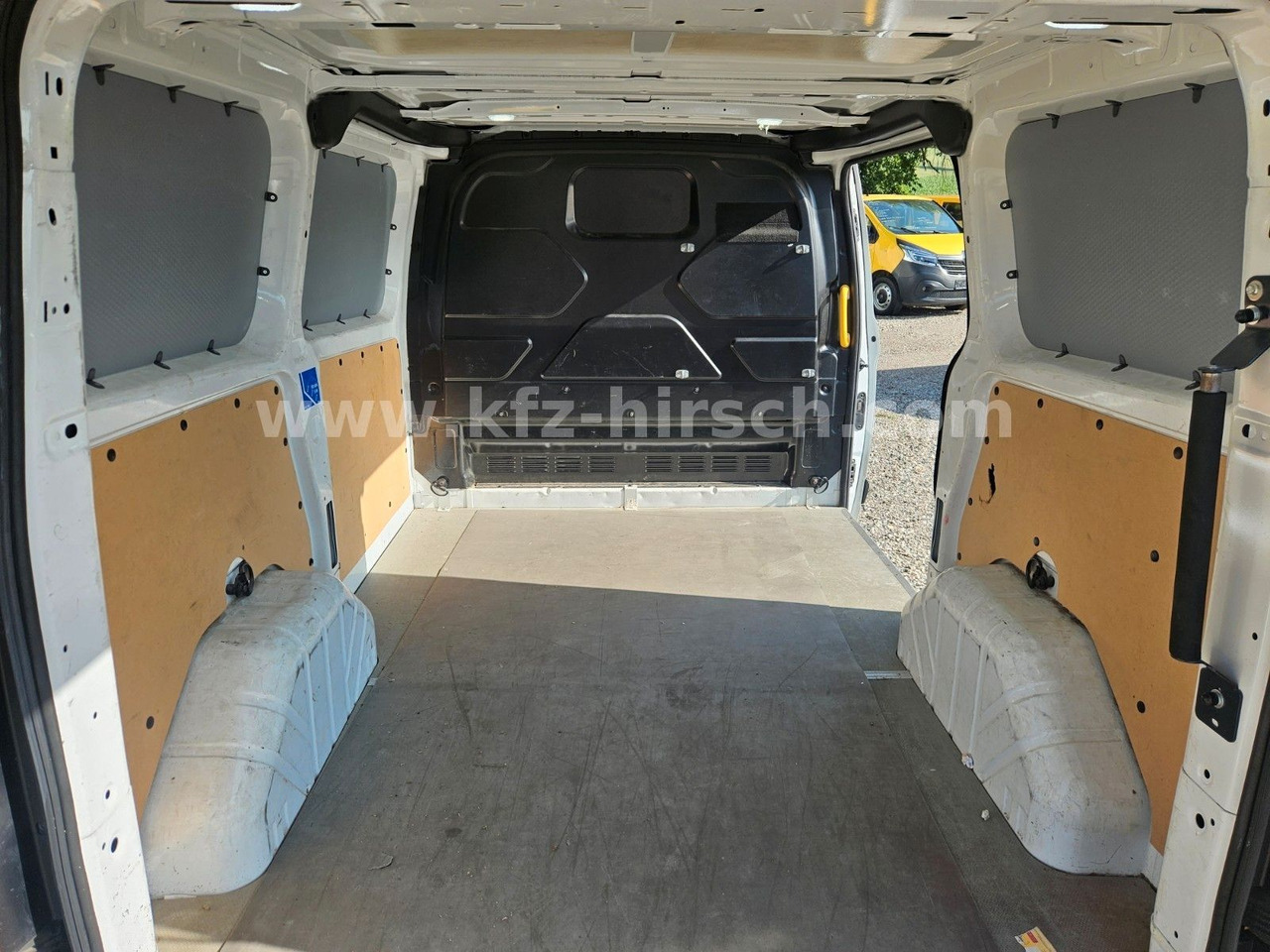 Ford Transit Custom Klima Sitzhzg Bluetooth Multi 1Hd - Furgão: foto 5 Ford Transit Custom Klima Sitzhzg Bluetooth Multi 1Hd - Furgão: foto 5