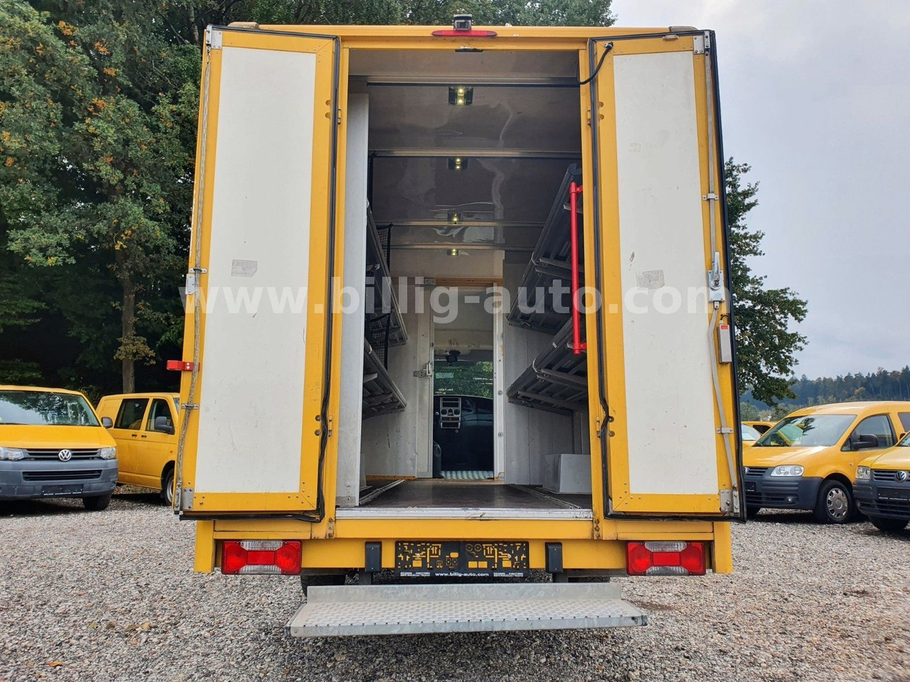 Iveco Daily 1.Hd*EU4*Luftfed.* Integralkoffer DHL POST - Automóvel: foto 5 Iveco Daily 1.Hd*EU4*Luftfed.* Integralkoffer DHL POST - Automóvel: foto 5