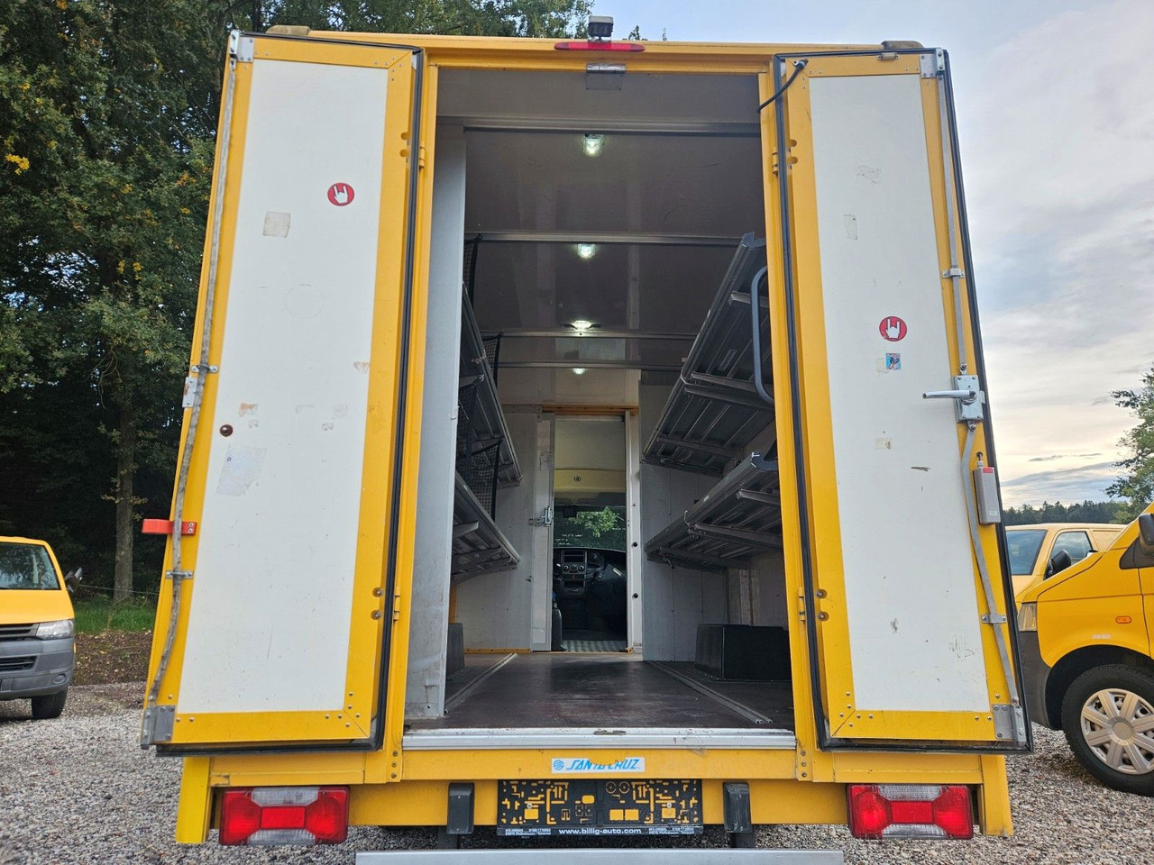 Iveco Daily EURO5 Integralkoffer Koffer Postkoffer - Carrinha de contentor: foto 4 Iveco Daily EURO5 Integralkoffer Koffer Postkoffer - Carrinha de contentor: foto 4