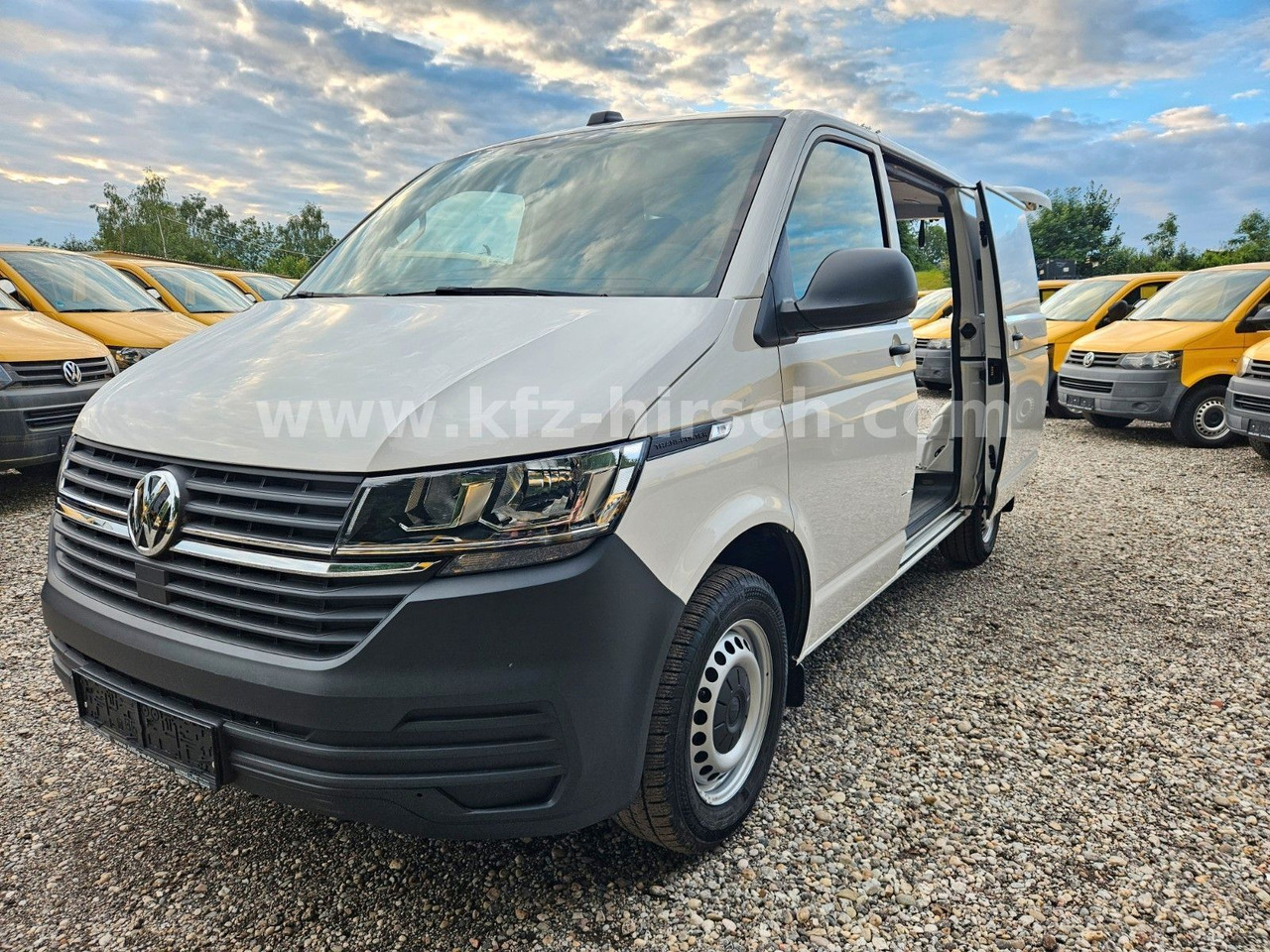 Volkswagen T6.1 Transporter T6 2xSchiebetüre!org.3.557KM| - Furgão compacto: foto 1 Volkswagen T6.1 Transporter T6 2xSchiebetüre!org.3.557KM| - Furgão compacto: foto 1