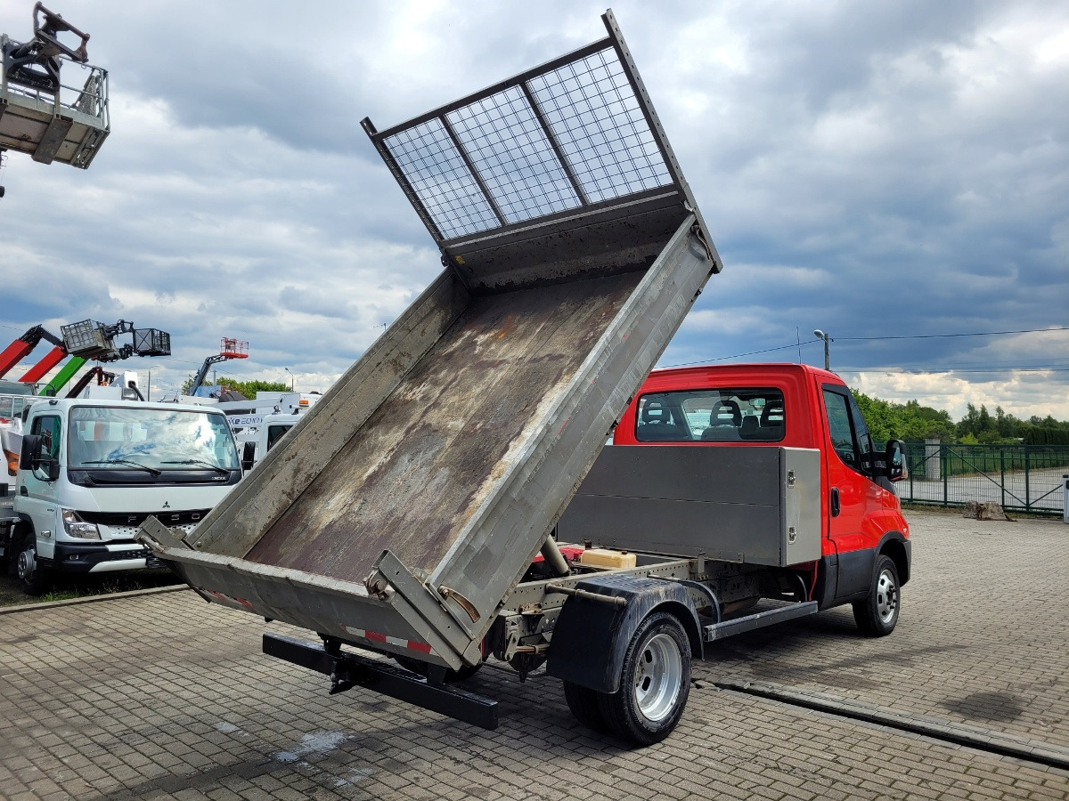 Iveco Daily 35C13 wywrotka kiper benne kipper - Carrinha basculante: foto 3 Iveco Daily 35C13 wywrotka kiper benne kipper - Carrinha basculante: foto 3