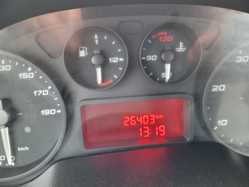 Iveco Daily 35S12 podnośnik koszowy 17 m CTE B-Lift 17 - Caminhão com plataforma aérea: foto 5 Iveco Daily 35S12 podnośnik koszowy 17 m CTE B-Lift 17 - Caminhão com plataforma aérea: foto 5