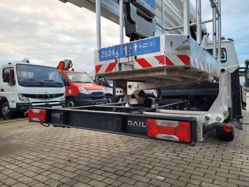 Iveco Daily 35S12 podnośnik koszowy 23 m CTE ZED 23.3 JH - Caminhão com plataforma aérea: foto 5 Iveco Daily 35S12 podnośnik koszowy 23 m CTE ZED 23.3 JH - Caminhão com plataforma aérea: foto 5