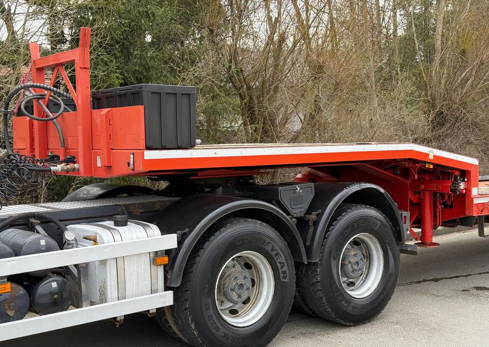 Goldhofer Naczepa Niskopodłogowa Goldhofer * 4 Osie * Bardzo Dobry Stan *Niskopodwozie - Semi-reboque baixa: foto 3 Goldhofer Naczepa Niskopodłogowa Goldhofer * 4 Osie * Bardzo Dobry Stan *Niskopodwozie - Semi-reboque baixa: foto 3