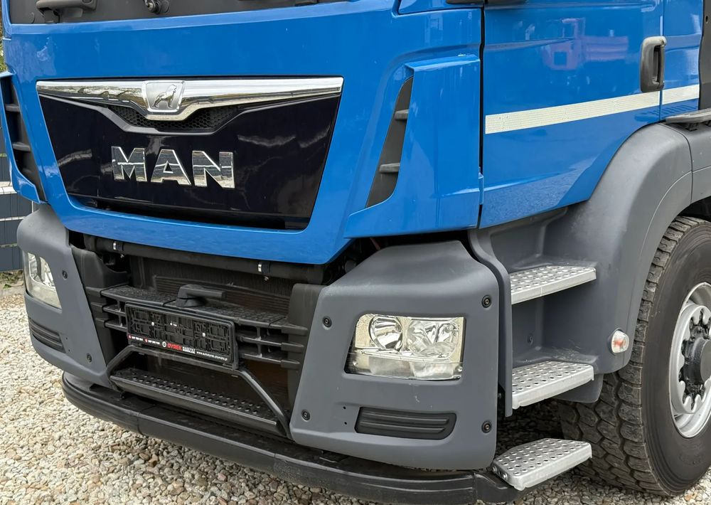 MAN * MAN 18.440 TGS * 4x4 * HDS Fassi F215 * Sprowadzony * 95 000 KM ! * Stan Jak Nowy - Camião de caixa aberta/ Plataforma, Camião grua: foto 3 MAN * MAN 18.440 TGS * 4x4 * HDS Fassi F215 * Sprowadzony * 95 000 KM ! * Stan Jak Nowy - Camião de caixa aberta/ Plataforma, Camião grua: foto 3