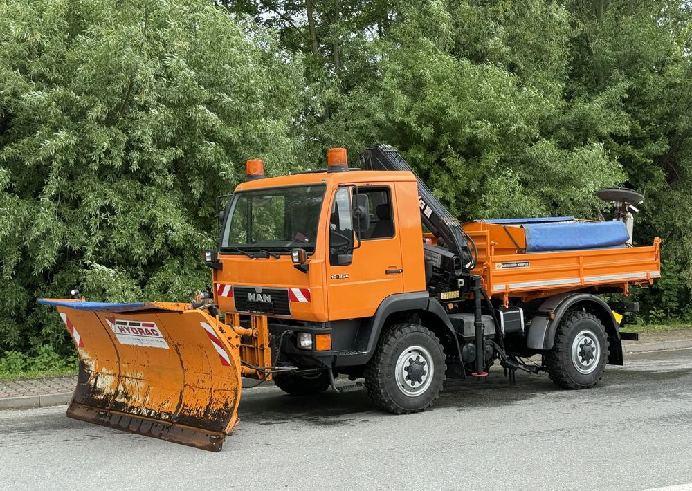 MAN * MAN LE 10.220 *Kiper Wywrotka * 4x4 * Pług Piaskarka * Zimowe Utrzymanie * Sprowadzony * HDS MKG * - Camião basculante: foto 1 MAN * MAN LE 10.220 *Kiper Wywrotka * 4x4 * Pług Piaskarka * Zimowe Utrzymanie * Sprowadzony * HDS MKG * - Camião basculante: foto 1