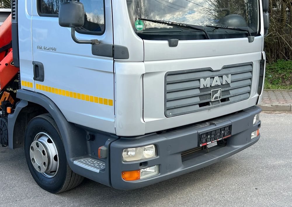 MAN MAN TGL 12-240 Kiper Wywrotka 4x2 Kran PALFINGER PK 12500 BARDZO DOBRY STAN - Camião basculante: foto 4 MAN MAN TGL 12-240 Kiper Wywrotka 4x2 Kran PALFINGER PK 12500 BARDZO DOBRY STAN - Camião basculante: foto 4