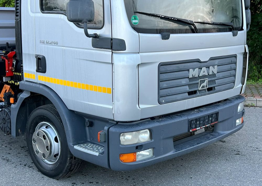 MAN MAN TGL 12-240 Kiper Wywrotka 4x2 Kran PALFINGER PK 12500 BARDZO DOBRY STAN - Camião basculante: foto 3 MAN MAN TGL 12-240 Kiper Wywrotka 4x2 Kran PALFINGER PK 12500 BARDZO DOBRY STAN - Camião basculante: foto 3