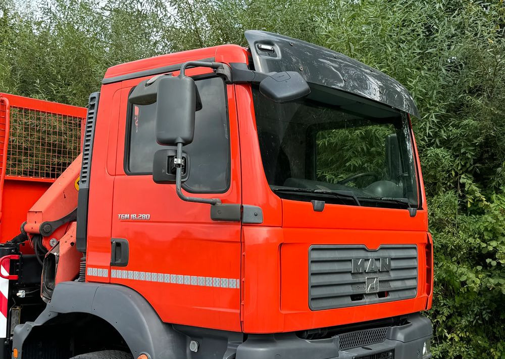 MAN TGM 18-280 MAN 4x4 HDS PALFINGER 105 KIPER WYWROTKA MEILLER BARDZO DOBRY STAN - Camião basculante: foto 4 MAN TGM 18-280 MAN 4x4 HDS PALFINGER 105 KIPER WYWROTKA MEILLER BARDZO DOBRY STAN - Camião basculante: foto 4
