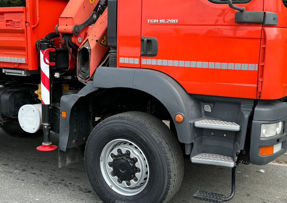 MAN TGM 18-280 MAN 4x4 HDS PALFINGER 105 KIPER WYWROTKA MEILLER BARDZO DOBRY STAN - Camião basculante: foto 5 MAN TGM 18-280 MAN 4x4 HDS PALFINGER 105 KIPER WYWROTKA MEILLER BARDZO DOBRY STAN - Camião basculante: foto 5