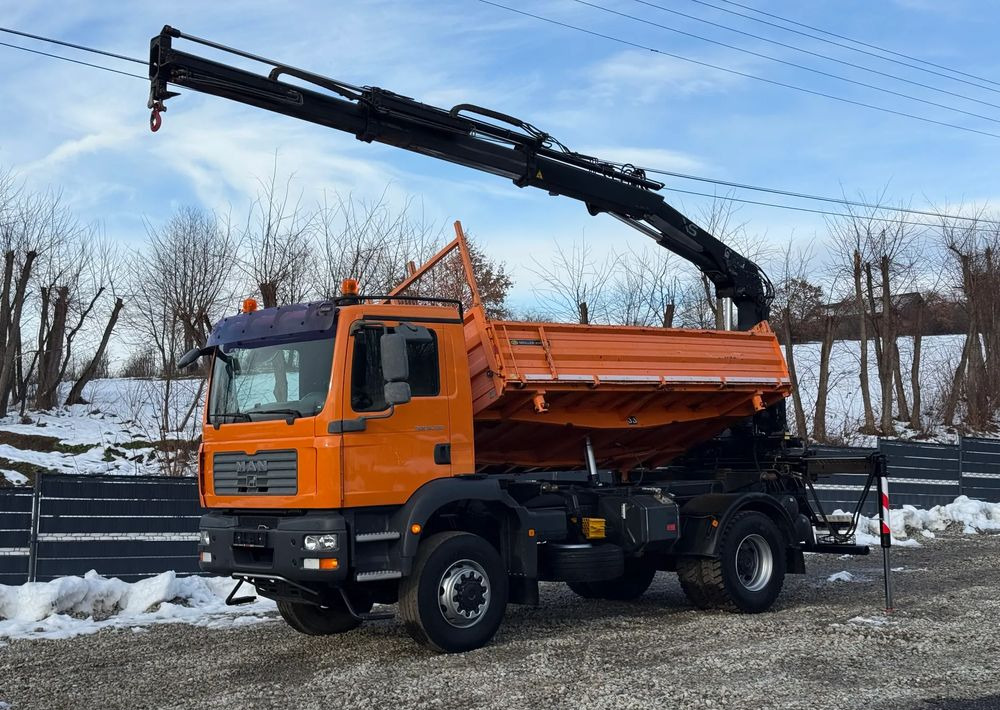 MAN * TGM 18-330 MAN 4x4 HDS Hiab 122 * Kiper Wywrotka * Bardzo Dobry Stan - Camião basculante: foto 1 MAN * TGM 18-330 MAN 4x4 HDS Hiab 122 * Kiper Wywrotka * Bardzo Dobry Stan - Camião basculante: foto 1
