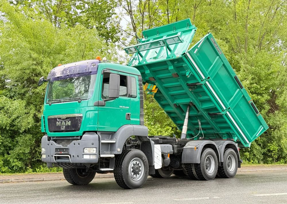 MAN * TGS 26.440 MAN * Kiper / Wywrotka * 6x6 * Sprowadzona * Bordmatik * Stan Perfekcyjny - Camião basculante: foto 1 MAN * TGS 26.440 MAN * Kiper / Wywrotka * 6x6 * Sprowadzona * Bordmatik * Stan Perfekcyjny - Camião basculante: foto 1