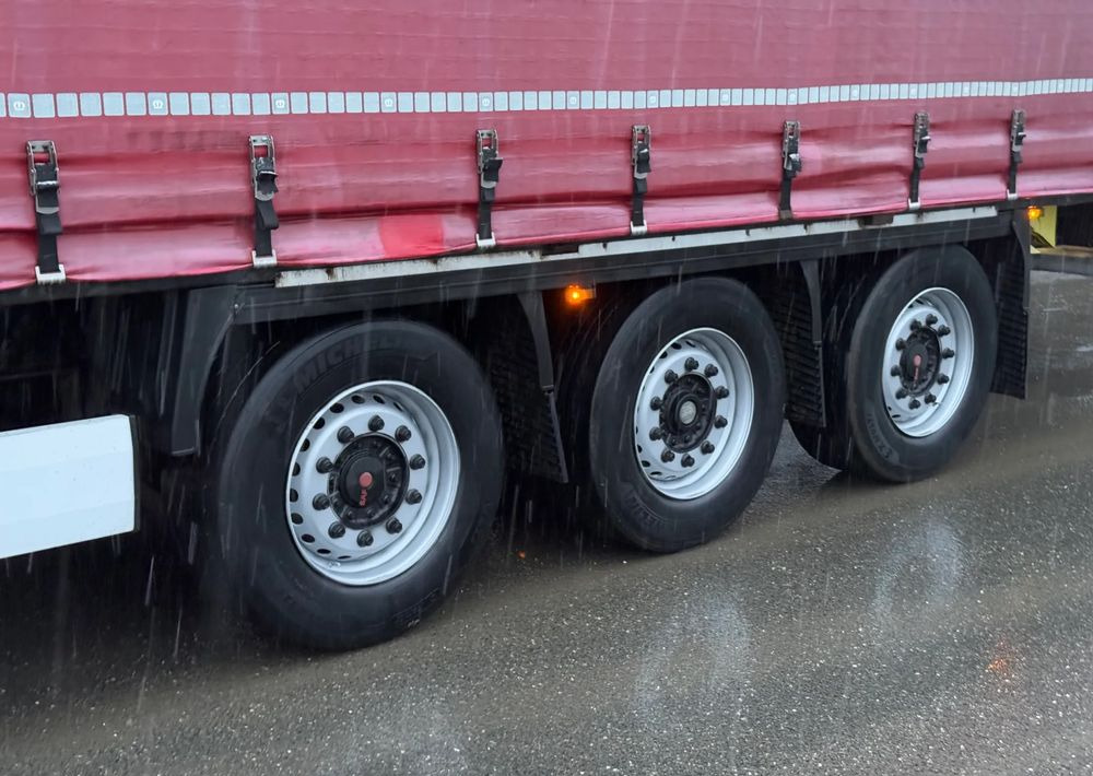 Tractor, Semi-reboque de lona DAF * Zestaw * DAF 106 Euro 6 + Naczepa Krone * Bardzo Dobry Stan: foto 18 Tractor, Semi-reboque de lona DAF * Zestaw * DAF 106 Euro 6 + Naczepa Krone * Bardzo Dobry Stan: foto 18