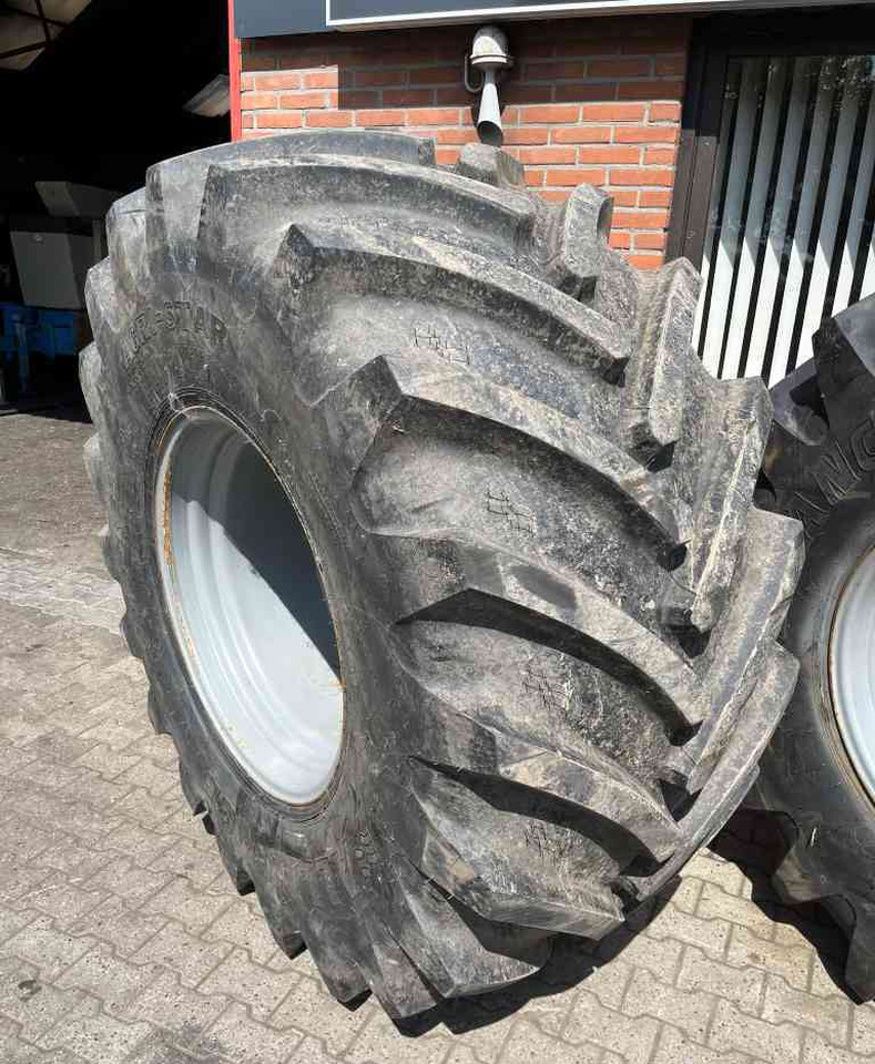 Alliance 800/65R32 Agristar banden op 10 gaats velg - Jantes e pneus para Máquina agrícola: foto 2 Alliance 800/65R32 Agristar banden op 10 gaats velg - Jantes e pneus para Máquina agrícola: foto 2