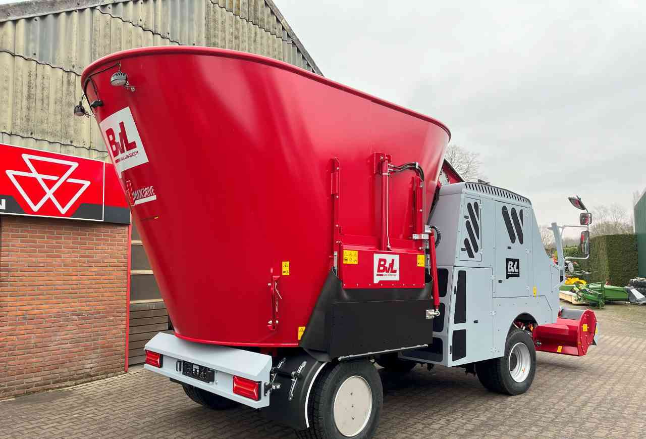 BVL BVL van Lengerich V-MIX Drive Maximus Plus 17.1 LS zelfrijdende - Misturadora Alimentadora: foto 3 BVL BVL van Lengerich V-MIX Drive Maximus Plus 17.1 LS zelfrijdende - Misturadora Alimentadora: foto 3