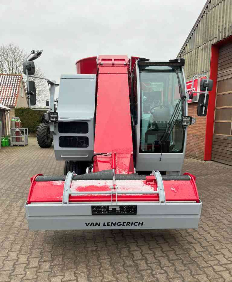 BVL BVL van Lengerich V-MIX Drive Maximus Plus 17.1 LS zelfrijdende - Misturadora Alimentadora: foto 4 BVL BVL van Lengerich V-MIX Drive Maximus Plus 17.1 LS zelfrijdende - Misturadora Alimentadora: foto 4