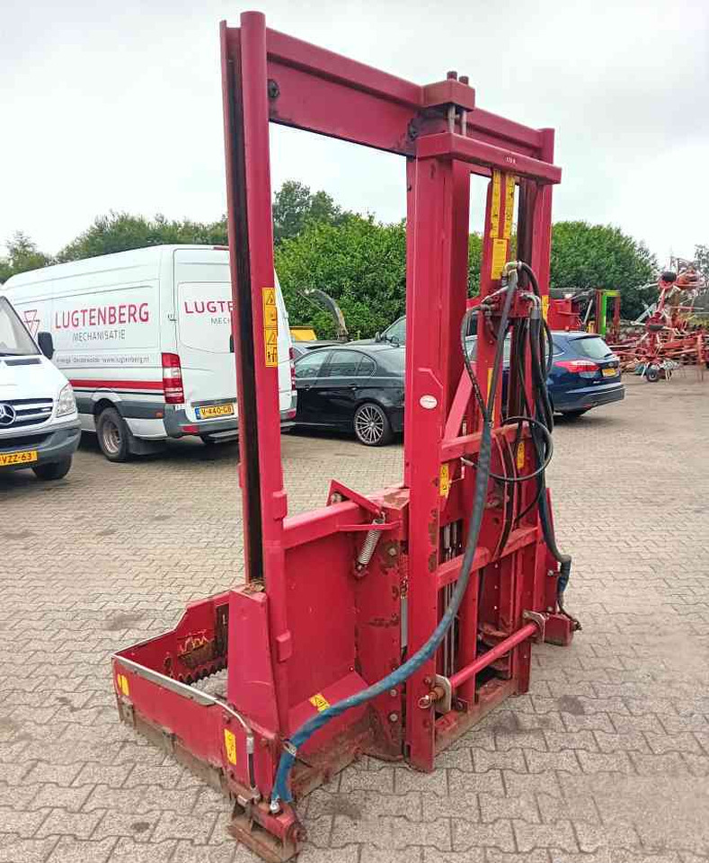 BVL Megastar 170 kuilvoersnijder met lift - Equipamento para silagem: foto 4 BVL Megastar 170 kuilvoersnijder met lift - Equipamento para silagem: foto 4
