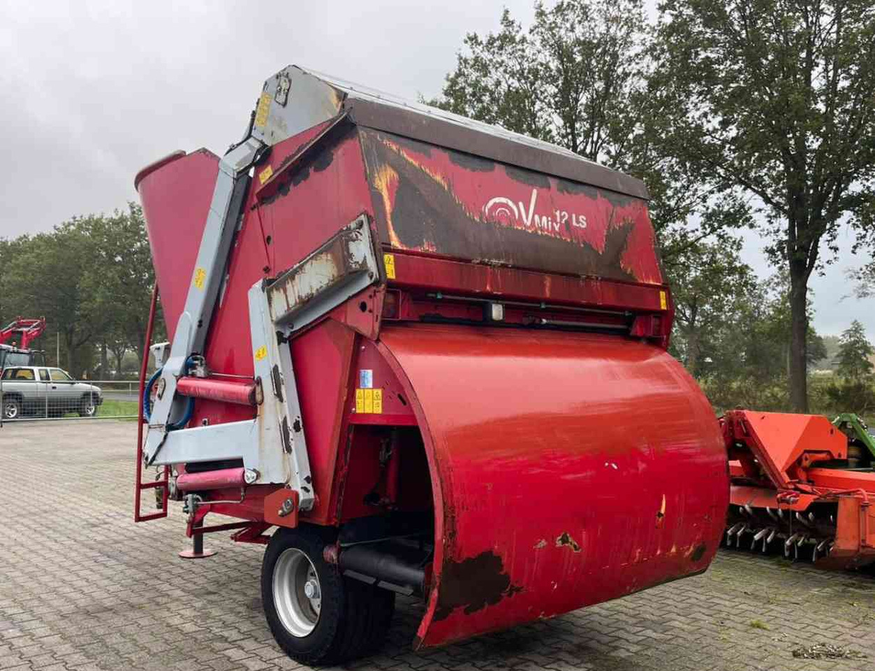 BVL V-Mix 12 LS Voermengwagen Voermachines - Misturadora Alimentadora: foto 3 BVL V-Mix 12 LS Voermengwagen Voermachines - Misturadora Alimentadora: foto 3