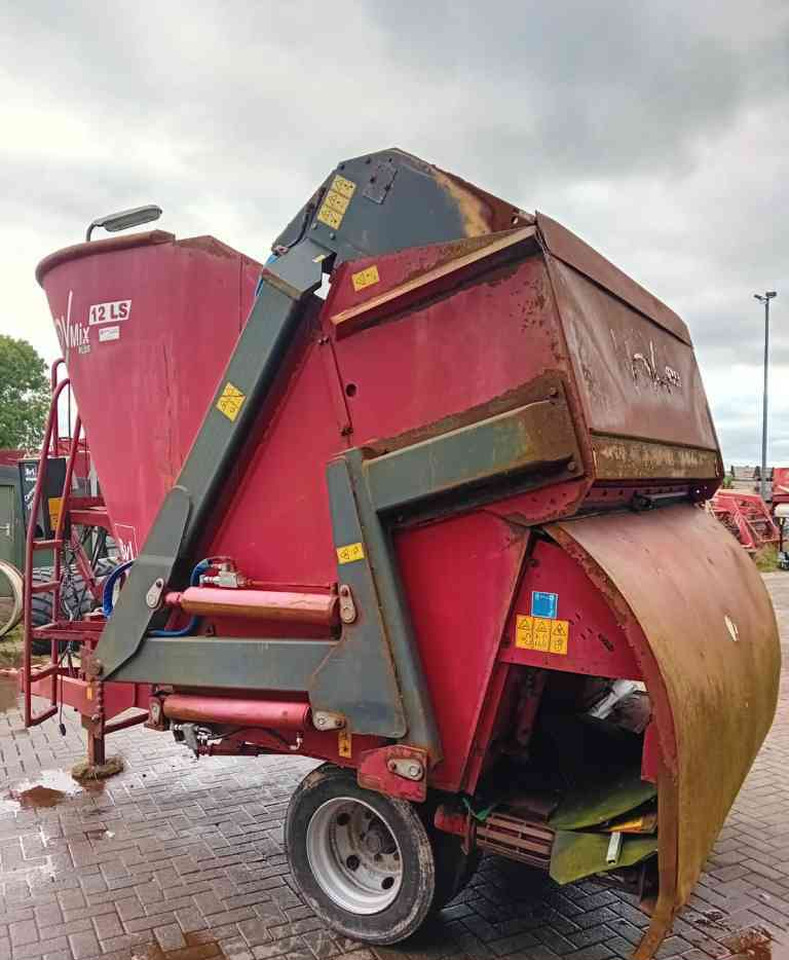 BVL V-Mix Plus 12 LS voermengwagen voermachines - Misturadora Alimentadora: foto 5 BVL V-Mix Plus 12 LS voermengwagen voermachines - Misturadora Alimentadora: foto 5