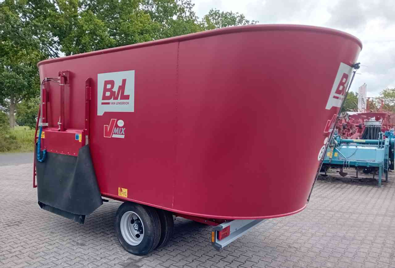 BVL V-Mix Plus 22-2S Voermengwagen Voermachines - Misturadora Alimentadora: foto 3 BVL V-Mix Plus 22-2S Voermengwagen Voermachines - Misturadora Alimentadora: foto 3