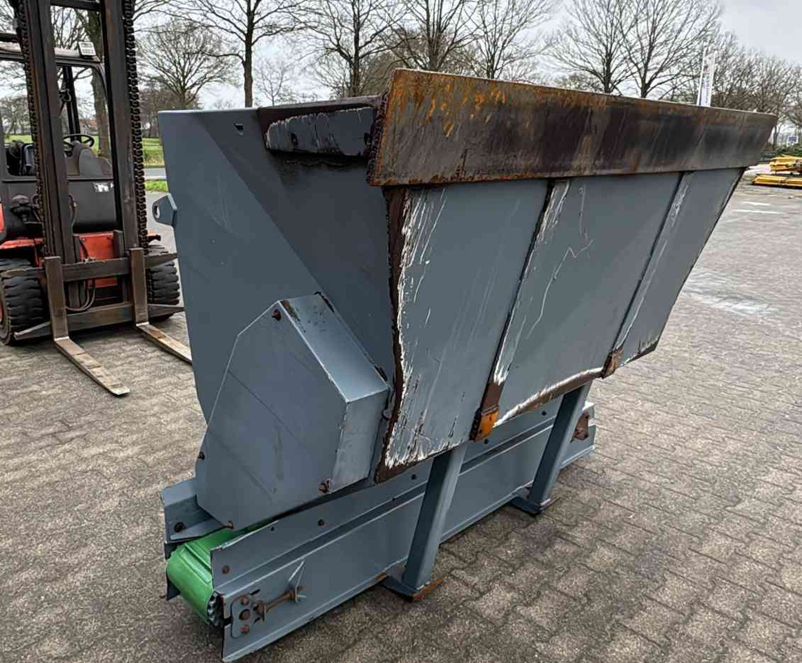 Ceres BS2000 Zaagselstrooier instrooibak diversen - Equipamento de gado: foto 1 Ceres BS2000 Zaagselstrooier instrooibak diversen - Equipamento de gado: foto 1