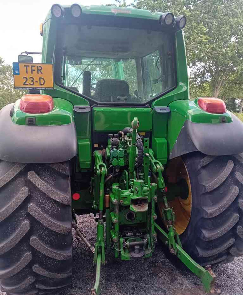 John Deere 6320 met 623R voorlader - Trator: foto 3 John Deere 6320 met 623R voorlader - Trator: foto 3