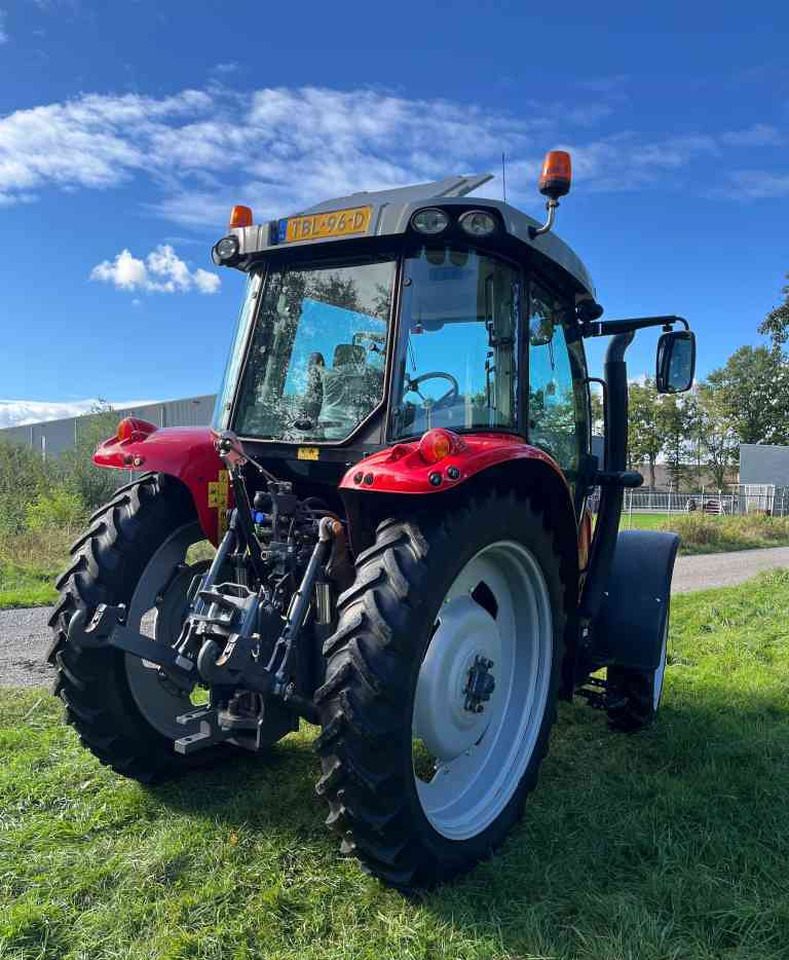 Massey Ferguson 5609 Dyna-4 Essential - Trator: foto 4 Massey Ferguson 5609 Dyna-4 Essential - Trator: foto 4