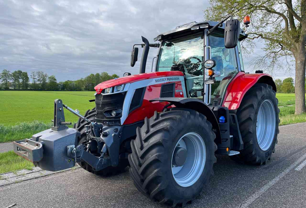 Massey Ferguson 6S.165 Dyna-6 Efficient - Trator: foto 2 Massey Ferguson 6S.165 Dyna-6 Efficient - Trator: foto 2