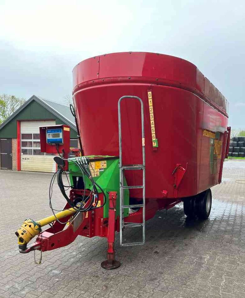 Strautmann Verti-Mix 2401 Voermengwagen, voerwagen, mixer, voermachines - Misturadora Alimentadora: foto 4 Strautmann Verti-Mix 2401 Voermengwagen, voerwagen, mixer, voermachines - Misturadora Alimentadora: foto 4