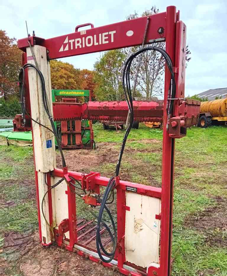 Trioliet TU170 kuilvoersnijder voermachines - Equipamento para silagem: foto 1 Trioliet TU170 kuilvoersnijder voermachines - Equipamento para silagem: foto 1