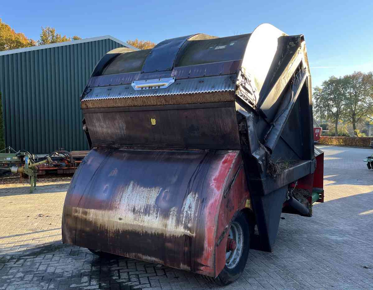 Trioliet Triomix 1200 zelfladende voermengwagen voermachines - Misturadora Alimentadora: foto 3 Trioliet Triomix 1200 zelfladende voermengwagen voermachines - Misturadora Alimentadora: foto 3