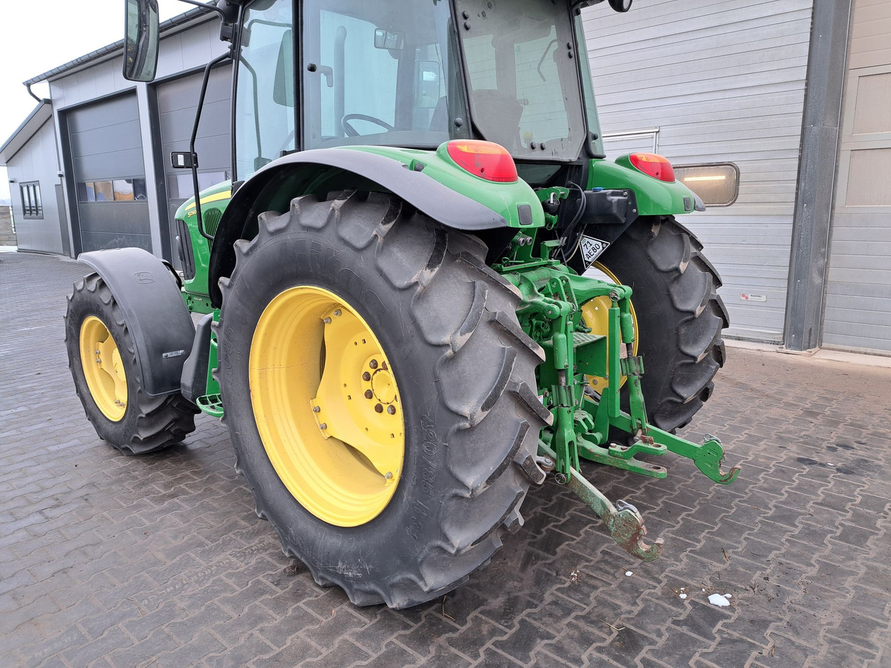 Ciągnik John Deere 5090m - Trator: foto 2 Ciągnik John Deere 5090m - Trator: foto 2