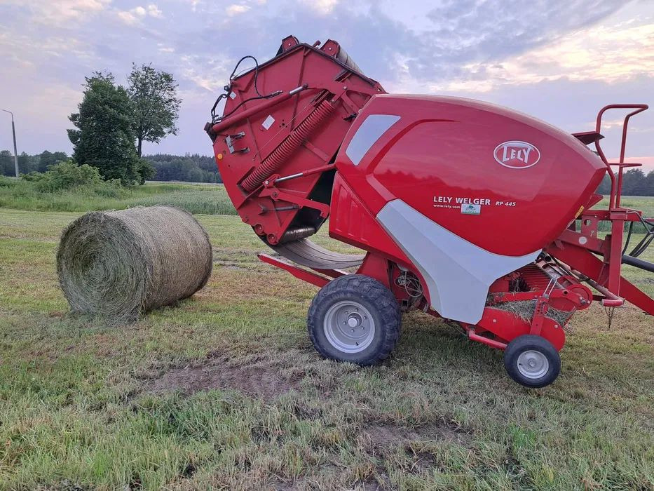 Lely Welger RP 445 - Enfardadeira de fardos redondos: foto 1 Lely Welger RP 445 - Enfardadeira de fardos redondos: foto 1