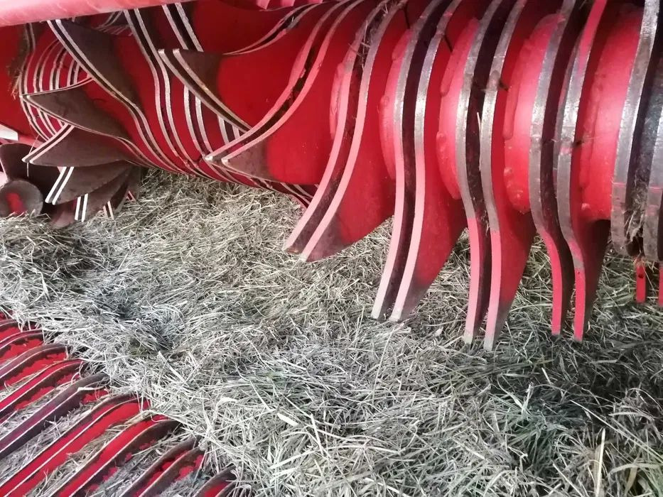 Prasa rolująca Welger RP 245 LELY - Enfardadeira de fardos redondos: foto 2 Prasa rolująca Welger RP 245 LELY - Enfardadeira de fardos redondos: foto 2