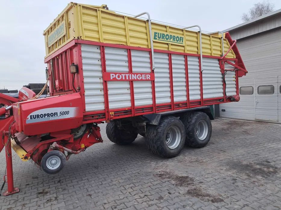 Przyczepa samozbierająca Pottinger Europrofi 5000 - Autocarregadora: foto 1 Przyczepa samozbierająca Pottinger Europrofi 5000 - Autocarregadora: foto 1
