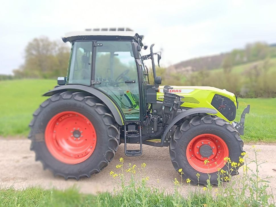 Claas CLAAS AXOS 240 Traktor Schlepper Frontlader - Konsolen Klima - Trator: foto 3 Claas CLAAS AXOS 240 Traktor Schlepper Frontlader - Konsolen Klima - Trator: foto 3