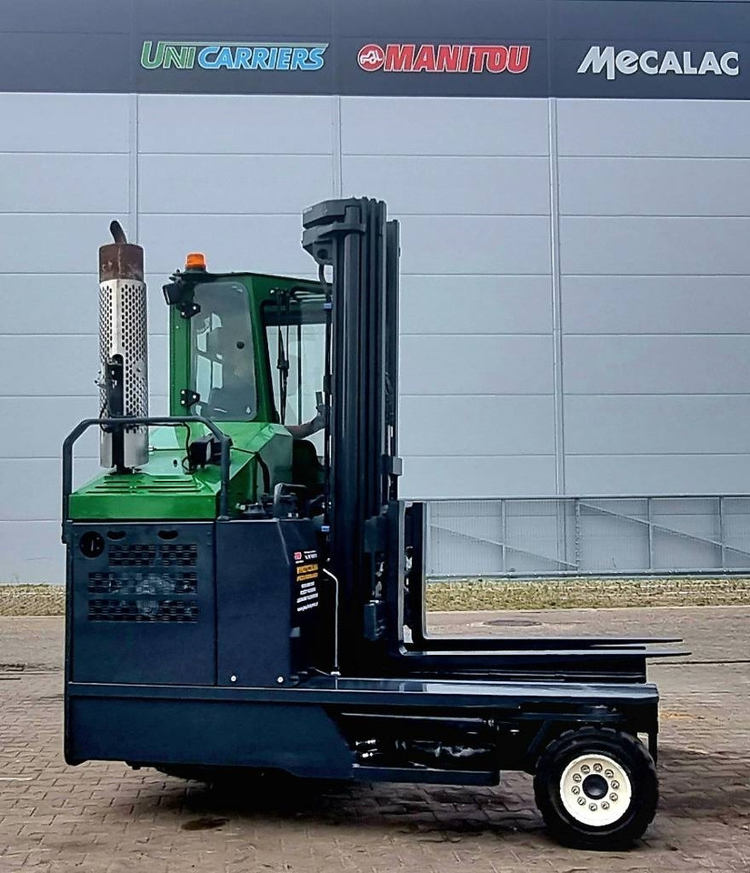 Combilift C 4000 LPG DEMO 196hrs  - Empilhador de 4 vias: foto 3 Combilift C 4000 LPG DEMO 196hrs  - Empilhador de 4 vias: foto 3