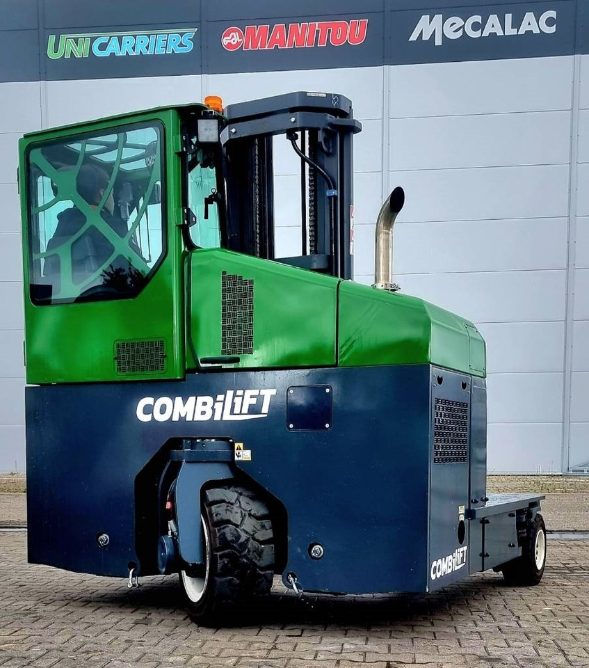 Combilift C 4000 MK4 DIESEL - Empilhador de 4 vias: foto 3 Combilift C 4000 MK4 DIESEL - Empilhador de 4 vias: foto 3