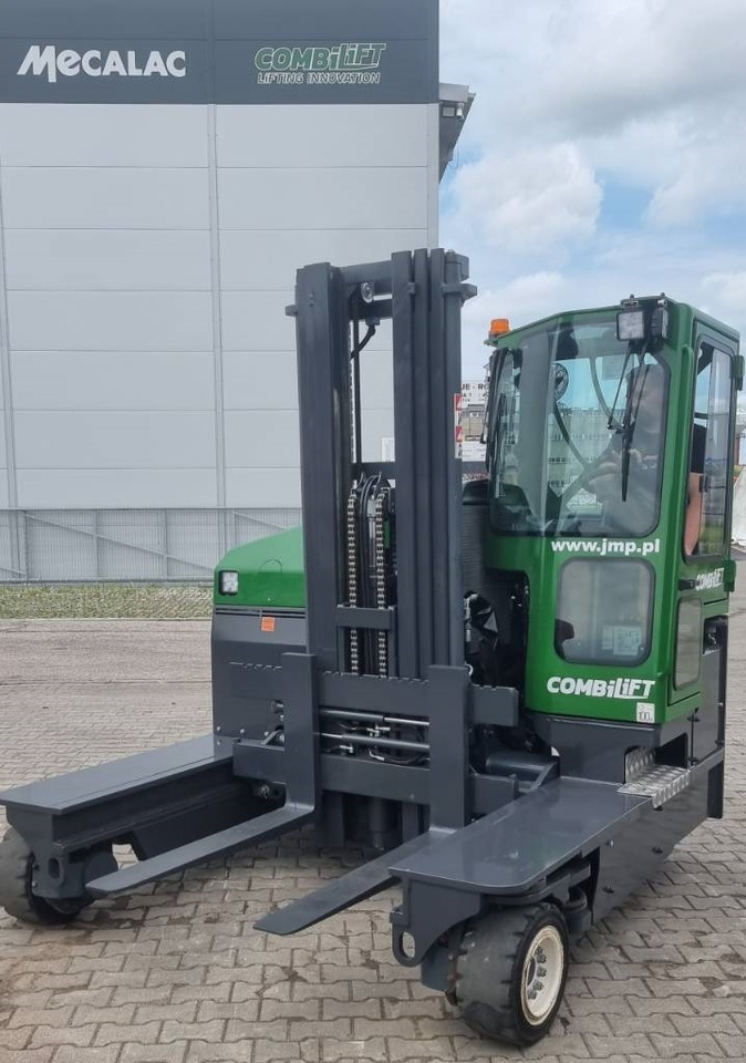 Combilift C 4000 MK4 DIESEL  - Empilhador de 4 vias: foto 2 Combilift C 4000 MK4 DIESEL  - Empilhador de 4 vias: foto 2