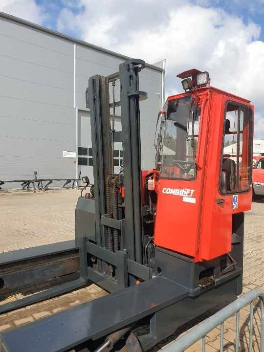 Combilift C 4500 - Empilhador lateral: foto 2 Combilift C 4500 - Empilhador lateral: foto 2