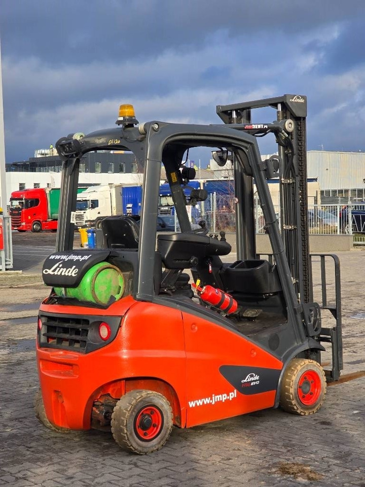 Linde H 16 T - 01 - Empilhador a gás: foto 5 Linde H 16 T - 01 - Empilhador a gás: foto 5