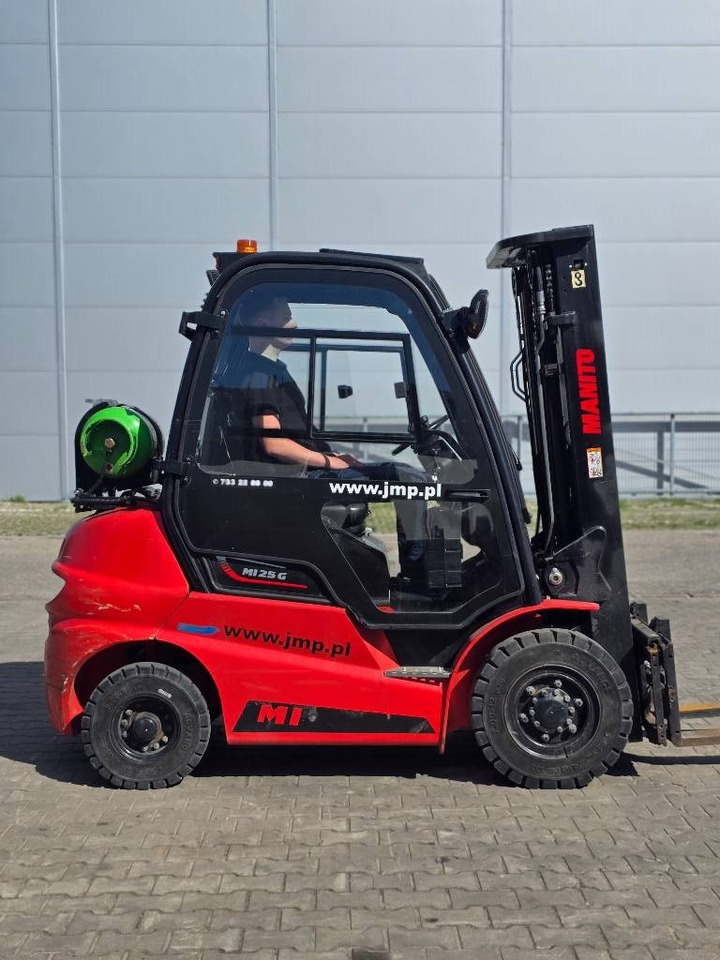 Manitou MI 25 G - Empilhador a gás: foto 3 Manitou MI 25 G - Empilhador a gás: foto 3