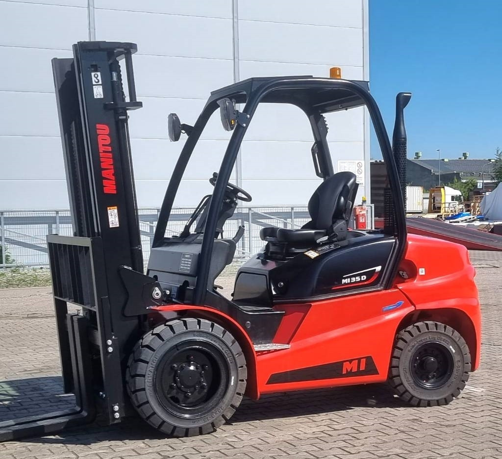 Manitou MI 35 D UNUSED - Empilhador a diesel: foto 4 Manitou MI 35 D UNUSED - Empilhador a diesel: foto 4